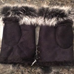Suede and fur fingerless gloves—lined! NWOT!